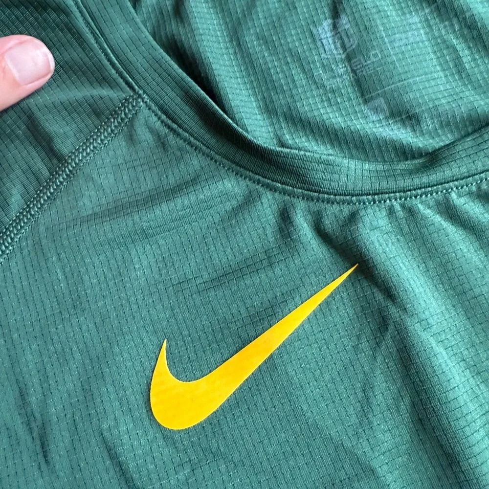 Greenbay Packers 3XL on field NFL sleeveless dri-fit tee - Picture 4 of 4